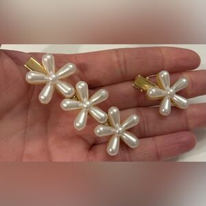 Pearl Flower Hair Clips